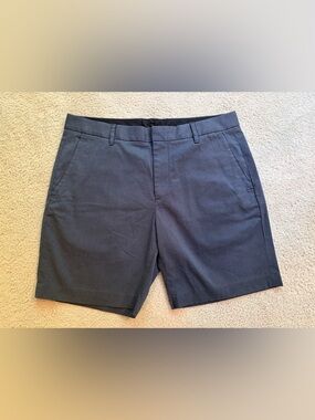 Men’s Bonobos 7” inseam shorts size 33